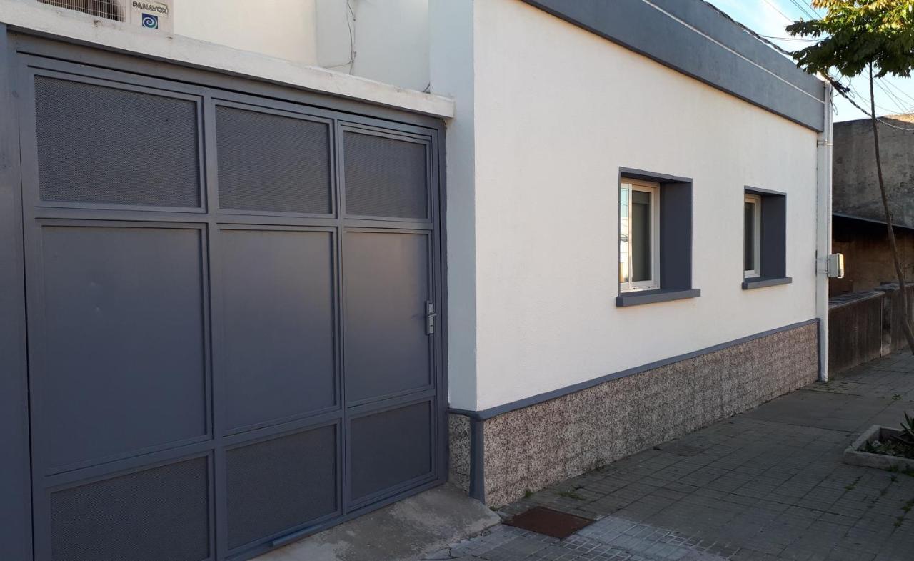 Comoda Casa Con Inmejorable Ubicacion Y Servicios Villa Fray Bentos Eksteriør billede